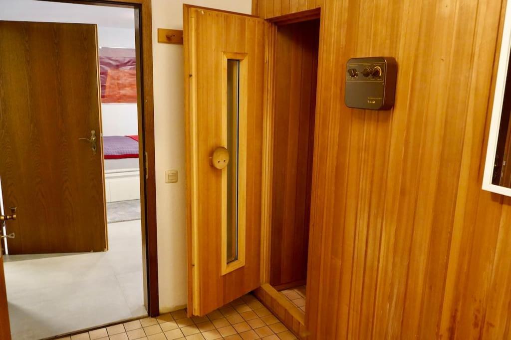 Helle Kellerwohnung Im Gruenen Mit Sauna Cologne Exterior photo
