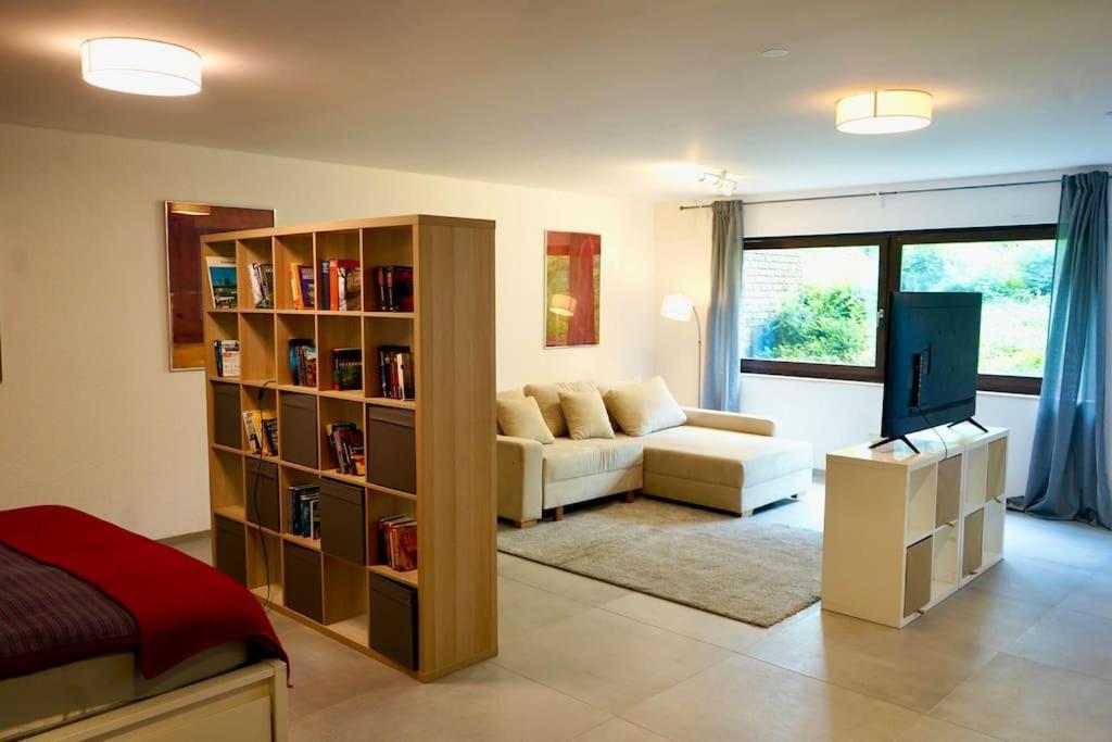 Helle Kellerwohnung Im Gruenen Mit Sauna Cologne Exterior photo